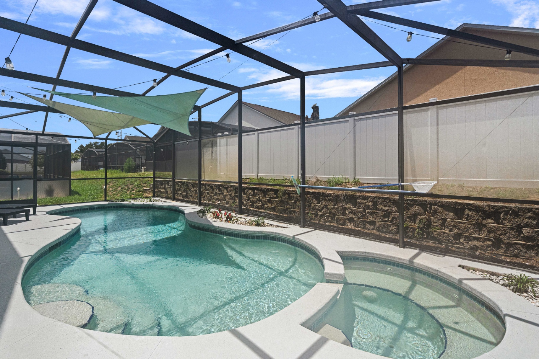 Hidden Lagoon — heated private pool and hot tub
